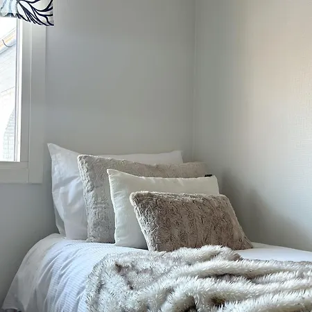 Villa Aurora Riverside By Booklapland