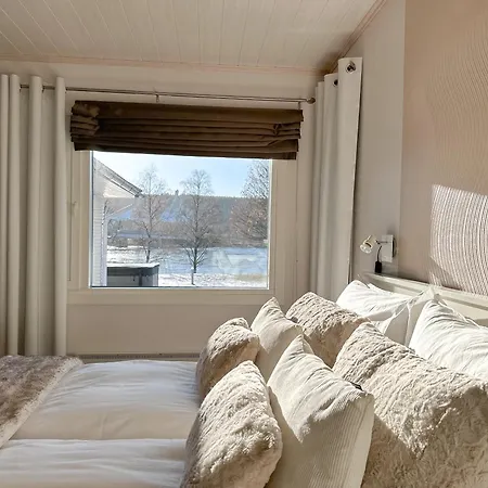 Aurora Riverside By Booklapland * Rovaniemi