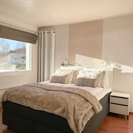 Aurora Riverside By Booklapland Villa *