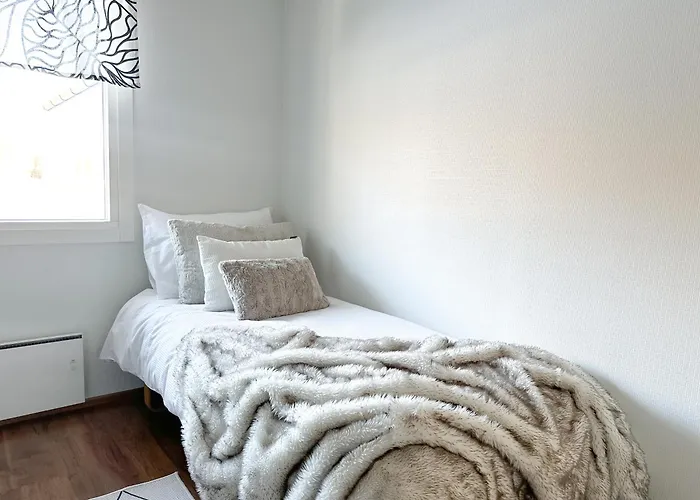 Aurora Riverside By Booklapland